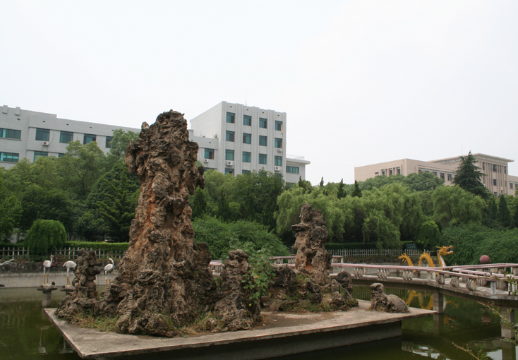 湖南人文科技学院