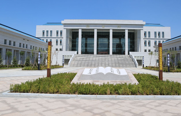 赤峰学院医学院