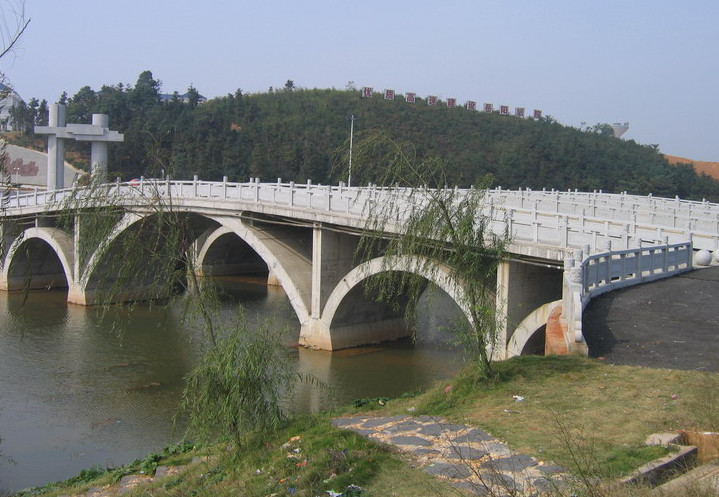 岳阳职业技术学院