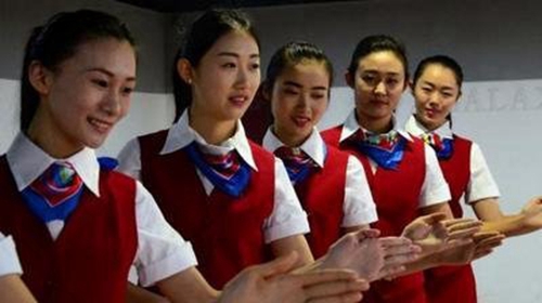初中生可以报名五年制铁路专业吗