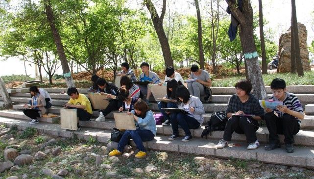 平顶山市财经学校，专业设置