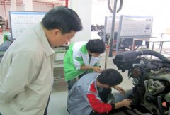 开阳职业技术学校2020年各专业学费好多?