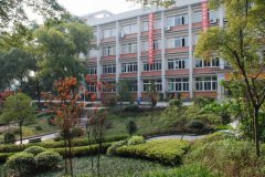 为什么贵阳中专铁路学校知名度高？