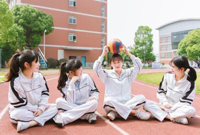 初中毕业学护理专业选重庆卫生学校就业好
