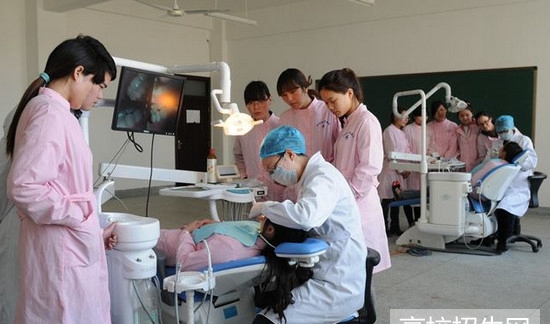眉山卫生学校