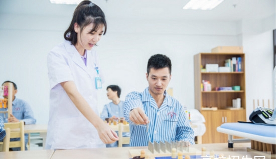 眉山卫生学校