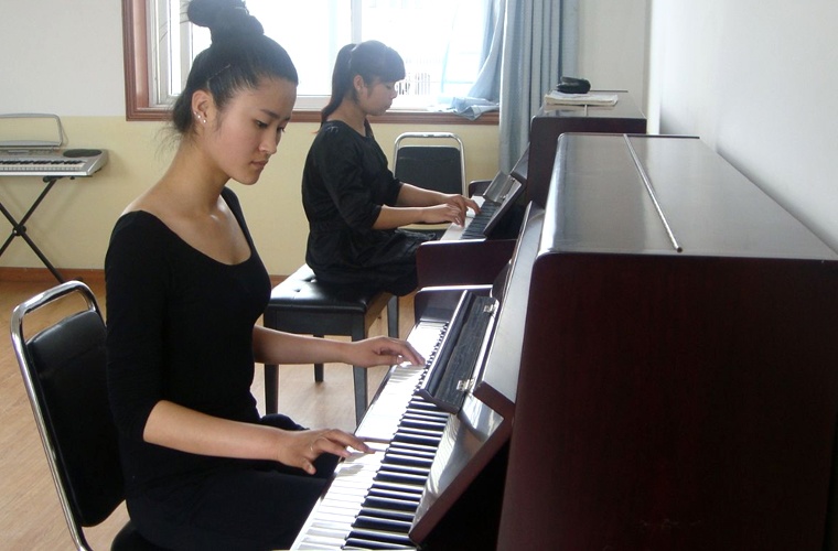 平凉汽车维修学校
