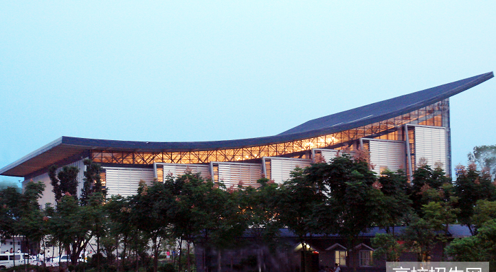 重庆理工大学医学院