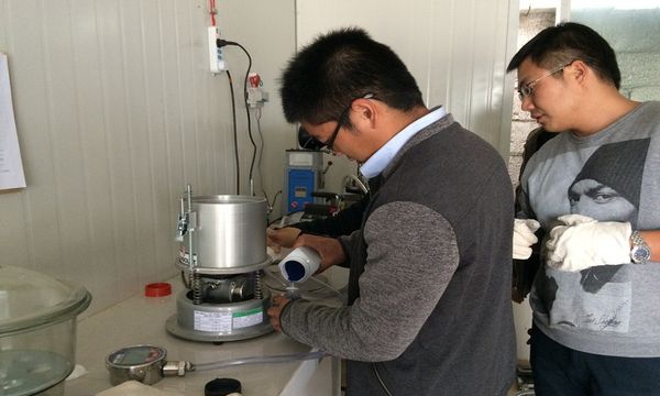 云南建设学校实验室实习