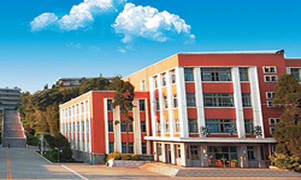 云南财经职业学院教学楼