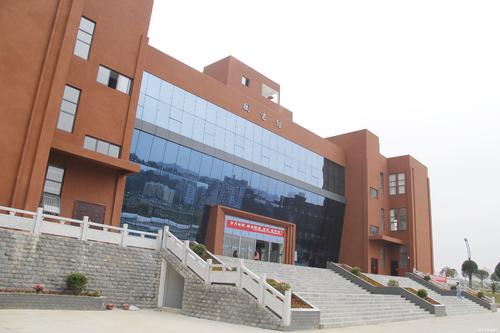贵州工商职业学院中专 贵州工商职业学院中专